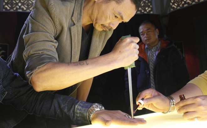 Người phán xử phần 2: Sợ hãi trước cảnh mù mắt của Thế Chột thời trẻ